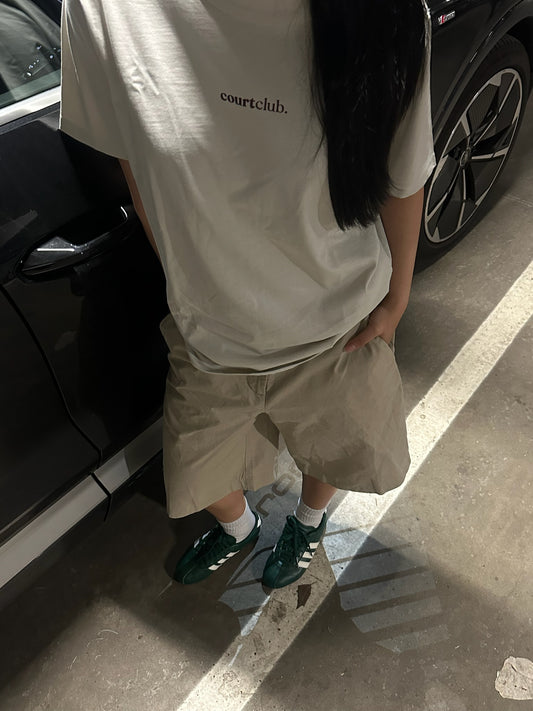 ESSENTIAL BOXFIT LOGO TEE - CEMENT / CHOCOLATE BROWN